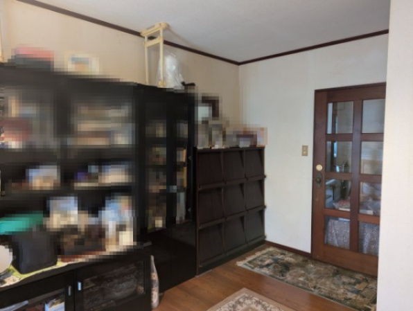 売中古戸建　沼津市西間門2丁目の居間・リビング|4LDKなので部屋数も収納もたっぷりあります。	ファミリー層にオススメです。	