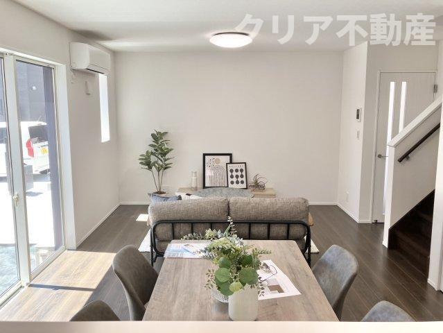 【居間・リビング】 | 伊勢崎市寿町　未入居戸建て