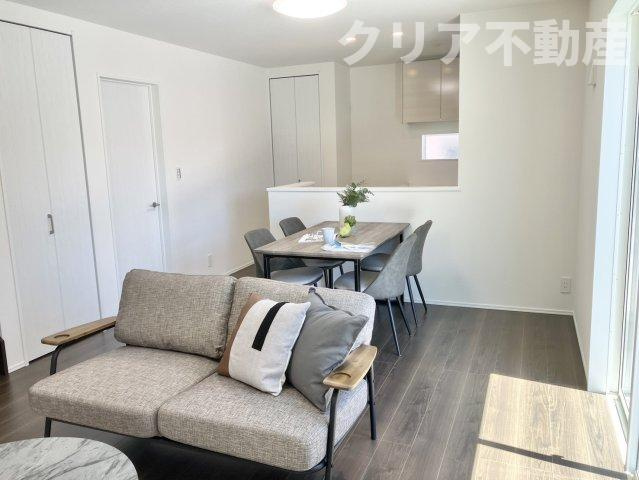 【居間・リビング】 | 伊勢崎市寿町　未入居戸建て