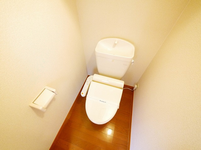 レオパレスＳＨＯＷのトイレ|ゆったりとした空間のトイレです