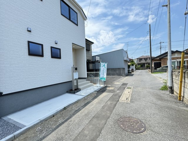 三郷市彦沢１丁目新築戸建（彦沢２期）の前面道路含む現地写真|北東側前面道路