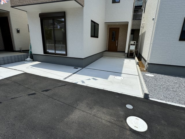 三郷市彦沢１丁目新築戸建（彦沢２期）の駐車場|2号棟駐車スペース・２台駐車可