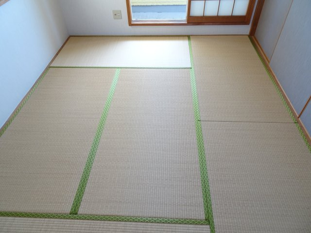 ヤモタス東町の和室