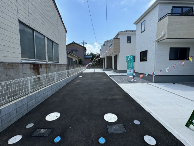 三郷市彦沢１丁目新築戸建（彦沢２期）の前面道路含む現地写真|中央開発道路