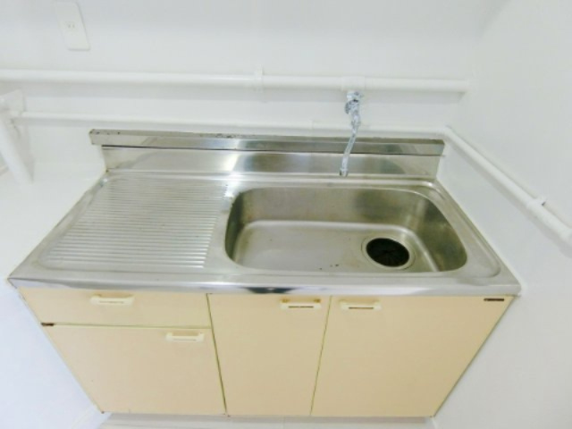 ビレッジハウス安倍2号棟のキッチン|イメージ208号室の写真