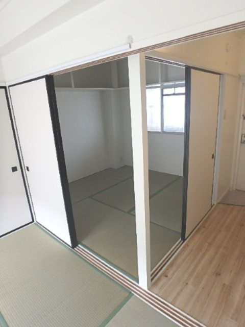 ビレッジハウス安倍2号棟の内装|イメージ204号室の写真