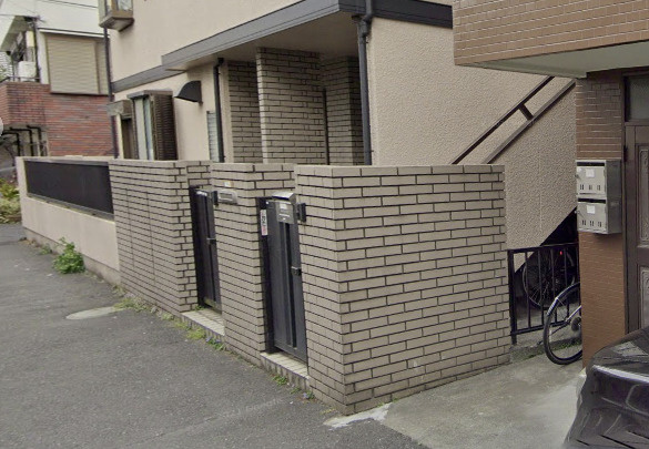 クレスト幡ヶ谷のエントランス