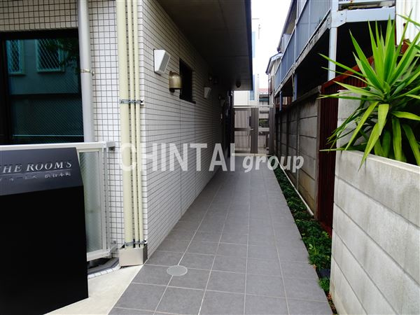 THE ROOMS'渋谷本町のエントランス