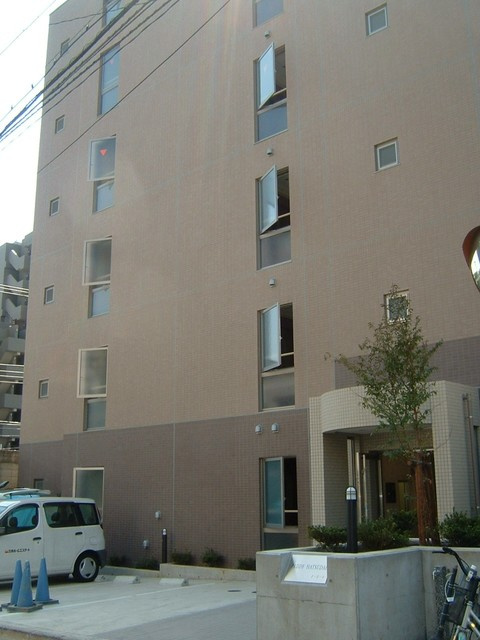 パディ初台の外観