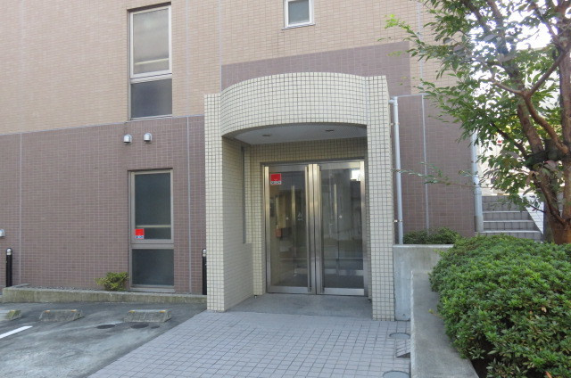 パディ初台のエントランス