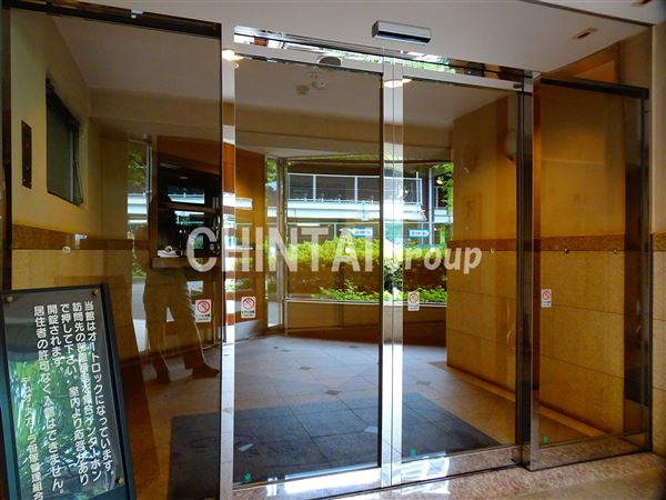 デュオ・スカーラ笹塚のエントランス