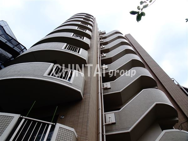 デュオ・スカーラ笹塚の外観