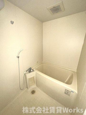 モワ・ジュールの浴室|日々の疲れを癒すお風呂付です