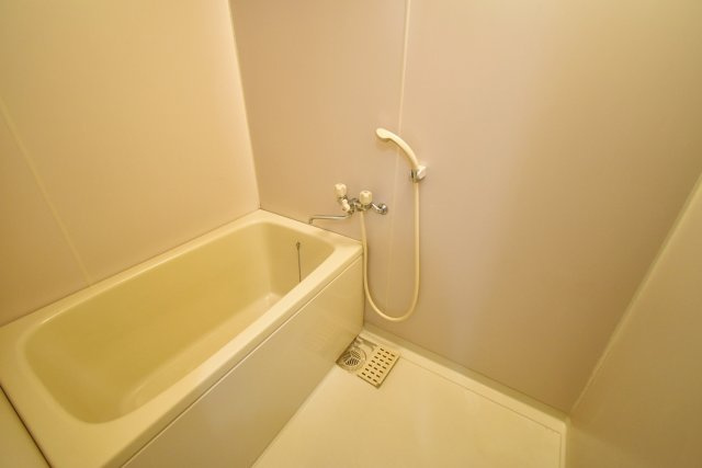 ビビエンタ甲東園の浴室