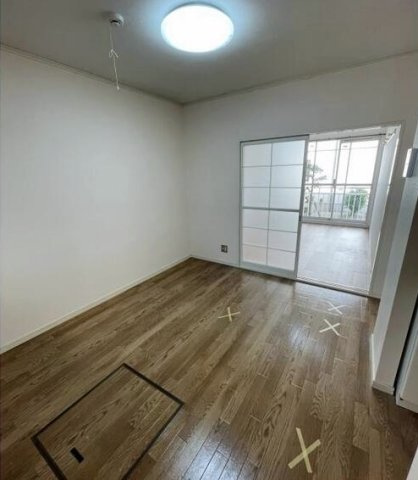 ビビエンタ甲東園の居間・リビング