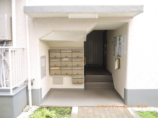 【エントランス】