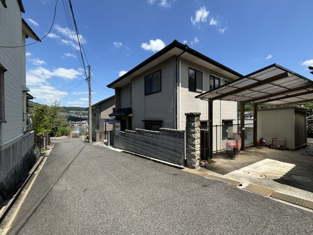 中古戸建　　相田５丁目 の前面道路含む現地写真