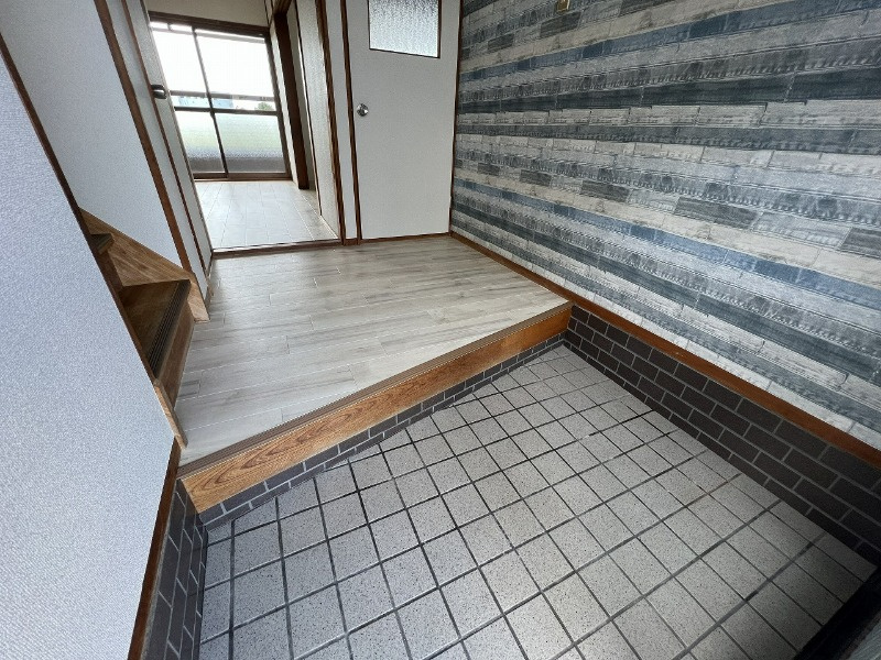 橿原市太田市町の一戸建ての玄関