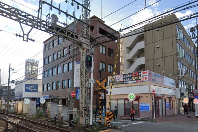 スギタビルの外観