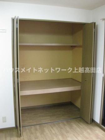 ハイカムールの収納|クローゼット