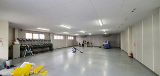 【その他共用部分】 | １階部分　重量機械（ニット編み機）が多数設置されておりましたが、びくともしない床強度を誇ります。壁も防音仕様
