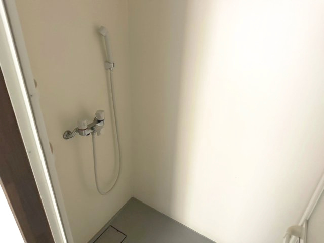 勝田ビルのシャワールーム