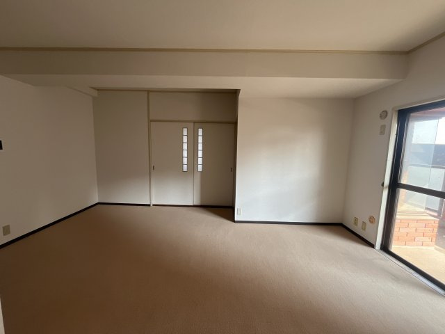 ジョイフルマンションの居間・リビング