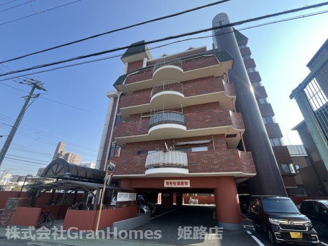 ジョイフルマンションの外観