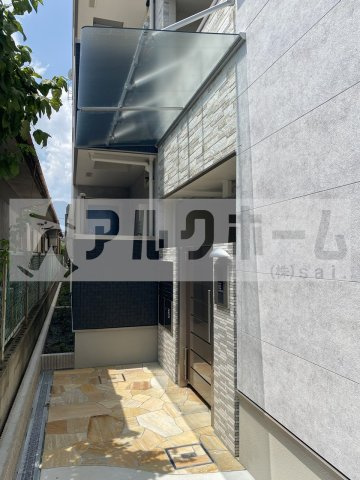 フジパレス近鉄八尾Ⅲ番館のエントランス