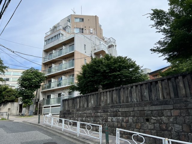 AXAS後楽園の外観