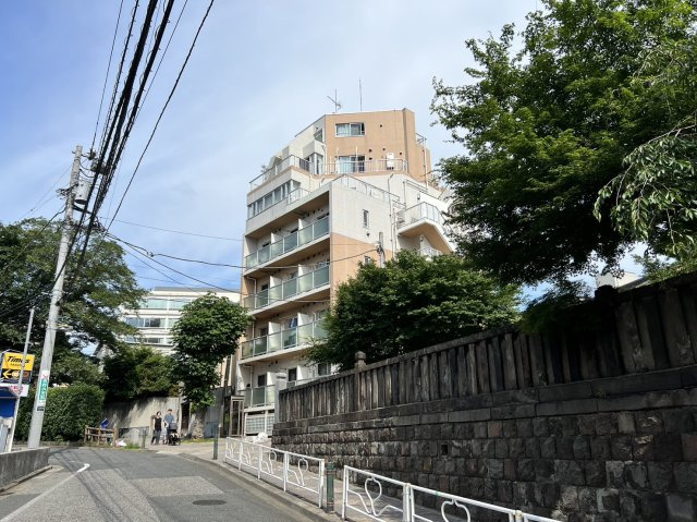 AXAS後楽園の外観