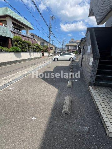 オーティハイツ黒田の駐車場
