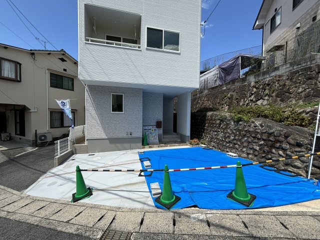 新築戸建　伴東7丁目の駐車場