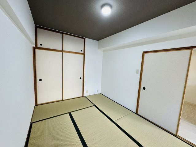 朝日プラザ奈良紀寺の和室