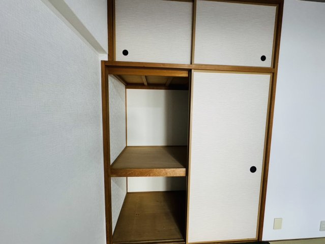 朝日プラザ奈良紀寺の収納