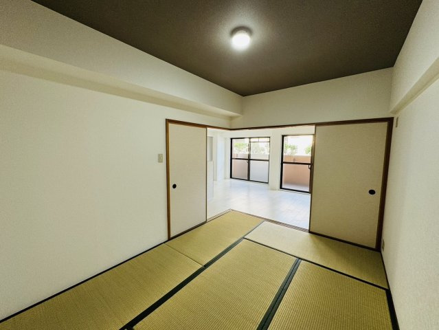 朝日プラザ奈良紀寺の和室