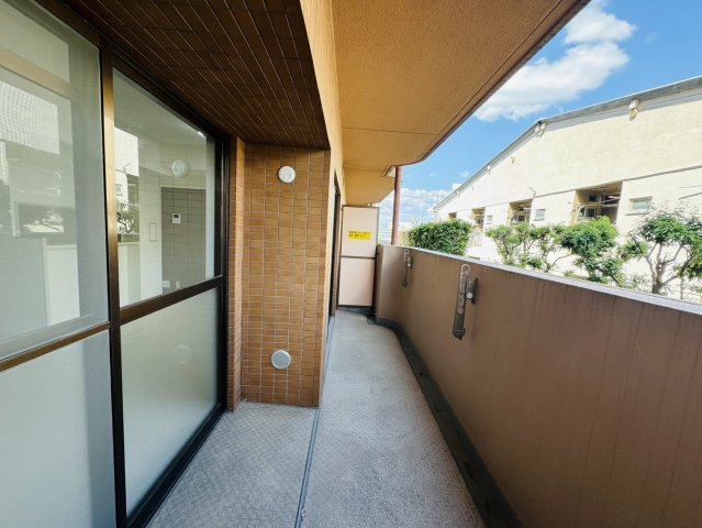 朝日プラザ奈良紀寺のバルコニー