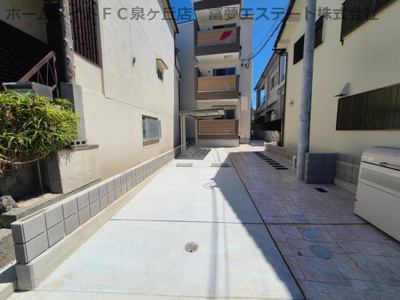 【駐車場】 | ポモナ