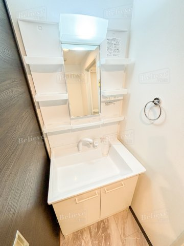ソフィア21新合川の洗面所|綺麗で明るい洗面所です☆