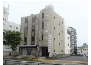 市役所前三和ビルの外観