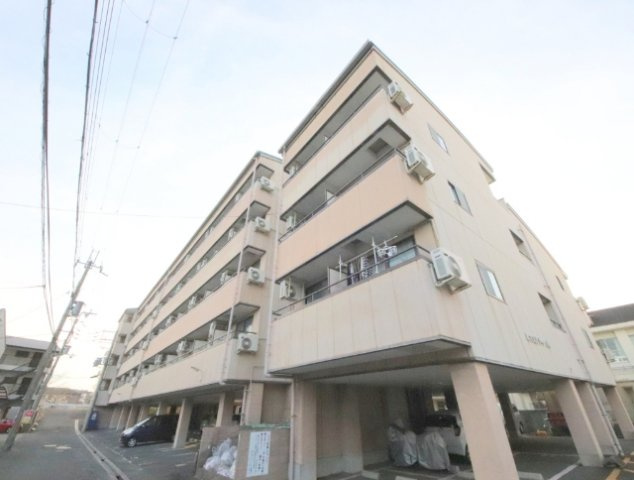 新大宮シティ・パルのエントランス