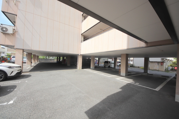 新大宮シティ・パルの駐車場
