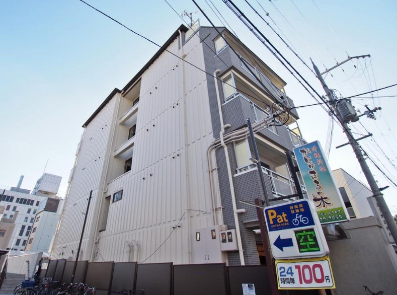 東九条第二マンションの外観