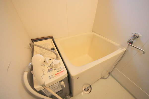 パナハイツ大宮の浴室