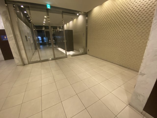 アーバネックス大阪城WEST　のロビー