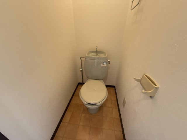 サンライフ・アイ E棟のトイレ