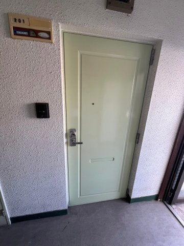 オーティハイツ黒田の玄関