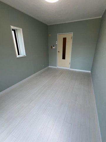 オーティハイツ黒田の洋室