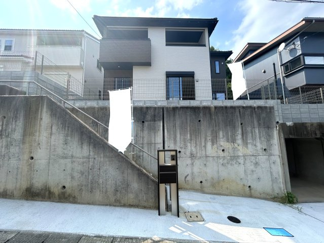 限定１０区画新築分譲☆敷地広々5２坪以上のゆったり４ＬＤＫ♪駐車２台ＯＫ！大津市南郷上山町の外観|外観