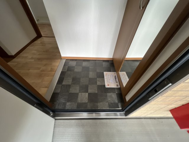 サンビレッジ瑞景 D棟の玄関